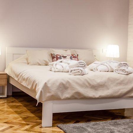 Apartmani Studio Zrenjanin Bagian luar foto