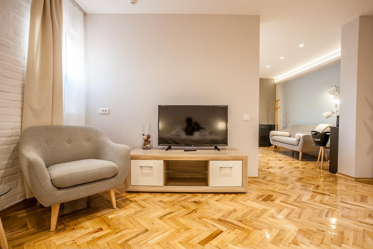 Apartmani Studio Zrenjanin Bagian luar foto